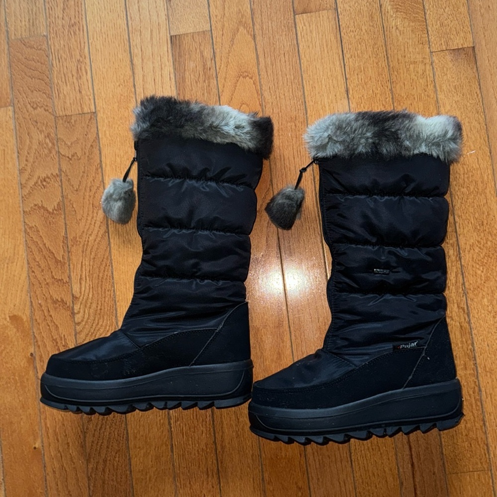 Pajar Snow Boots Black Sherpa Lined Faux Fur trim Sz 37